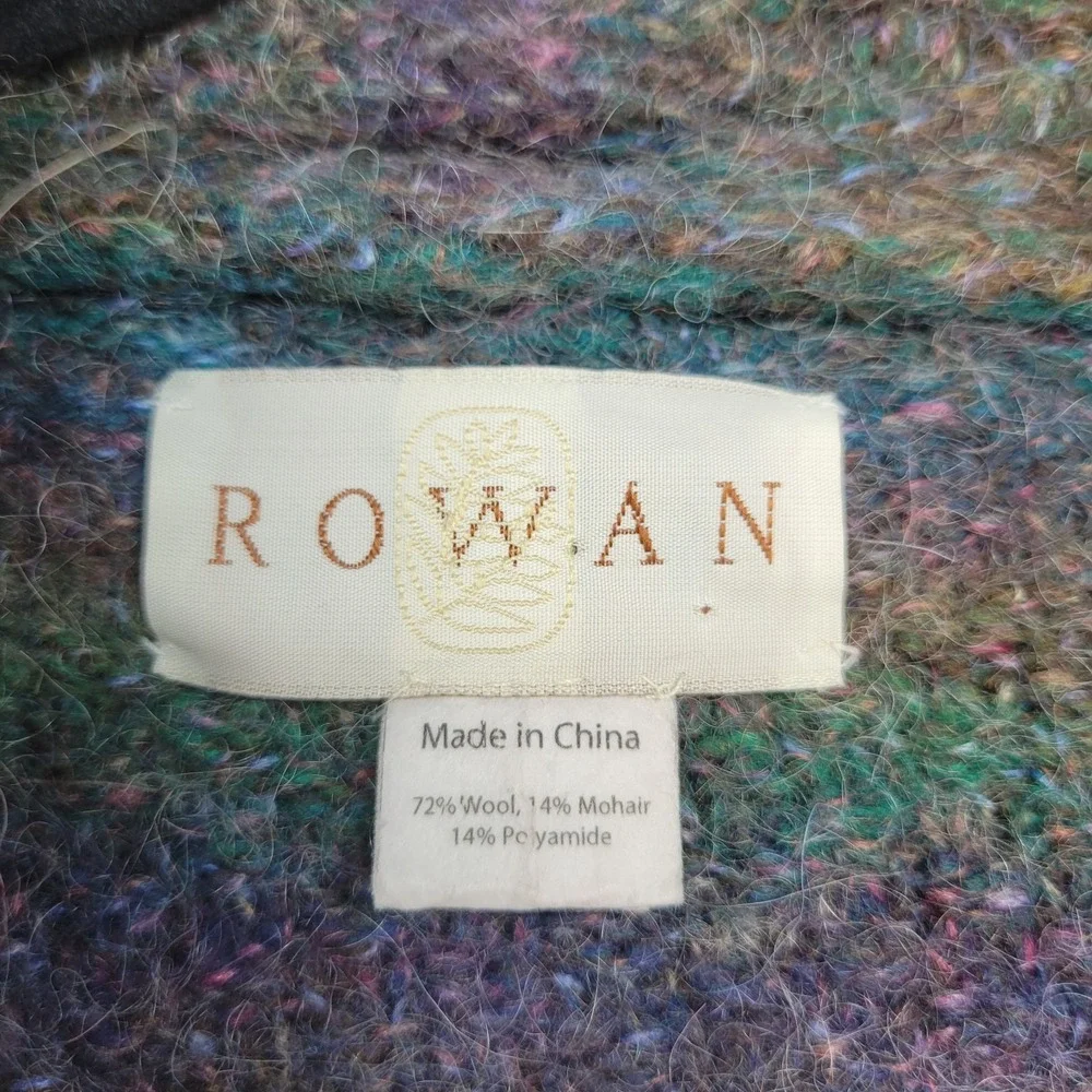 Hand Knitted *no size
